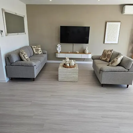 شقة River View - New Listing, Newly Renovated *