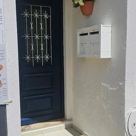River View - New Listing, Newly Renovated